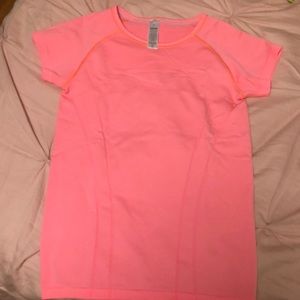 Ivivva short sleeve shirt